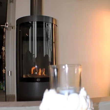 Apartment Ferienwohnung Kleine Auszeit Im Sielhuus In Fedderwardersiel Butjadingen