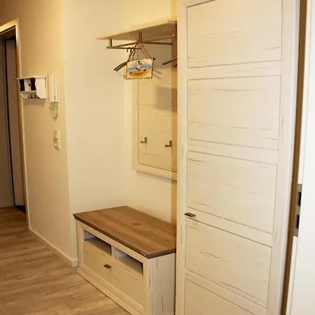 Ferienwohnung Kleine Auszeit Im Sielhuus In Fedderwardersiel Apartment *